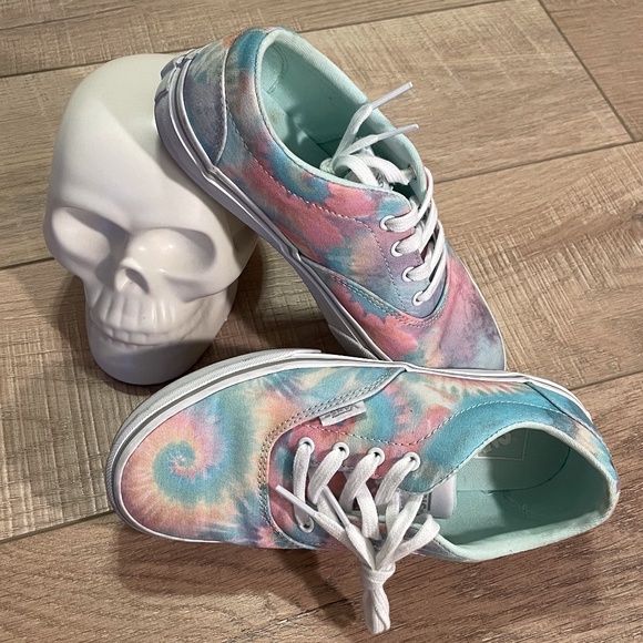 .VANS. Tie-Dye KIDS Doheny Skate Shoes 3US Missy - Picture 1 of 6